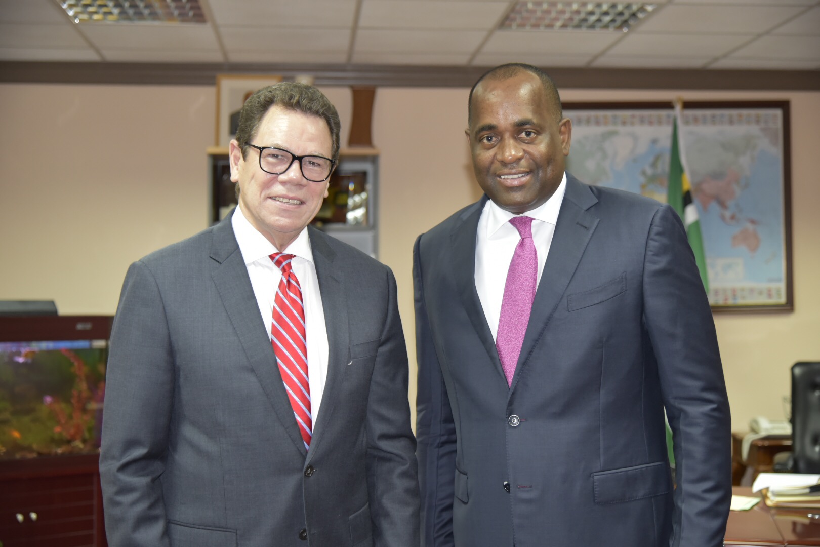 The President of CDB, Dr. Wm. Warren Smith (left) and Prime Minister of Dominica, Hon. Roosevelt Skerrit, during the courtesy call on September 14, 2017.