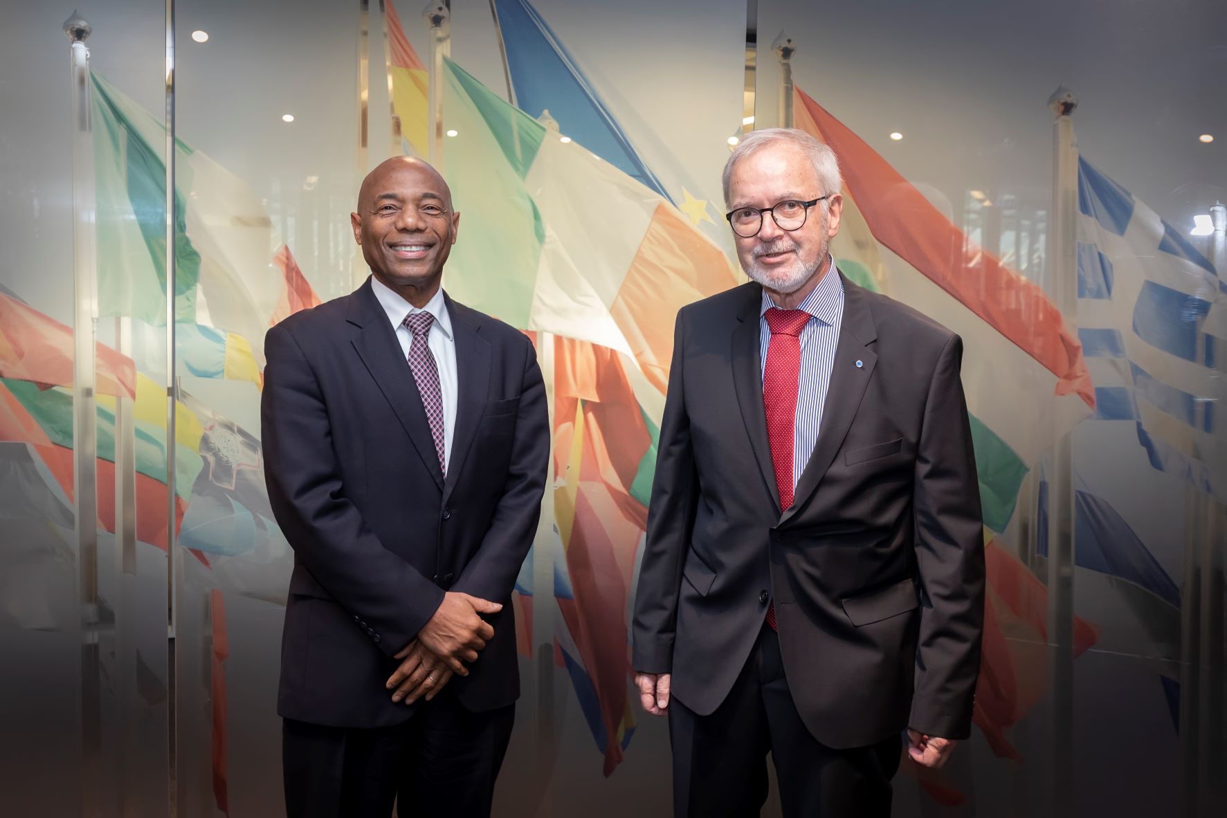 CDB President on the left and EIB President on the right, wearing dark suits, standing next to each other